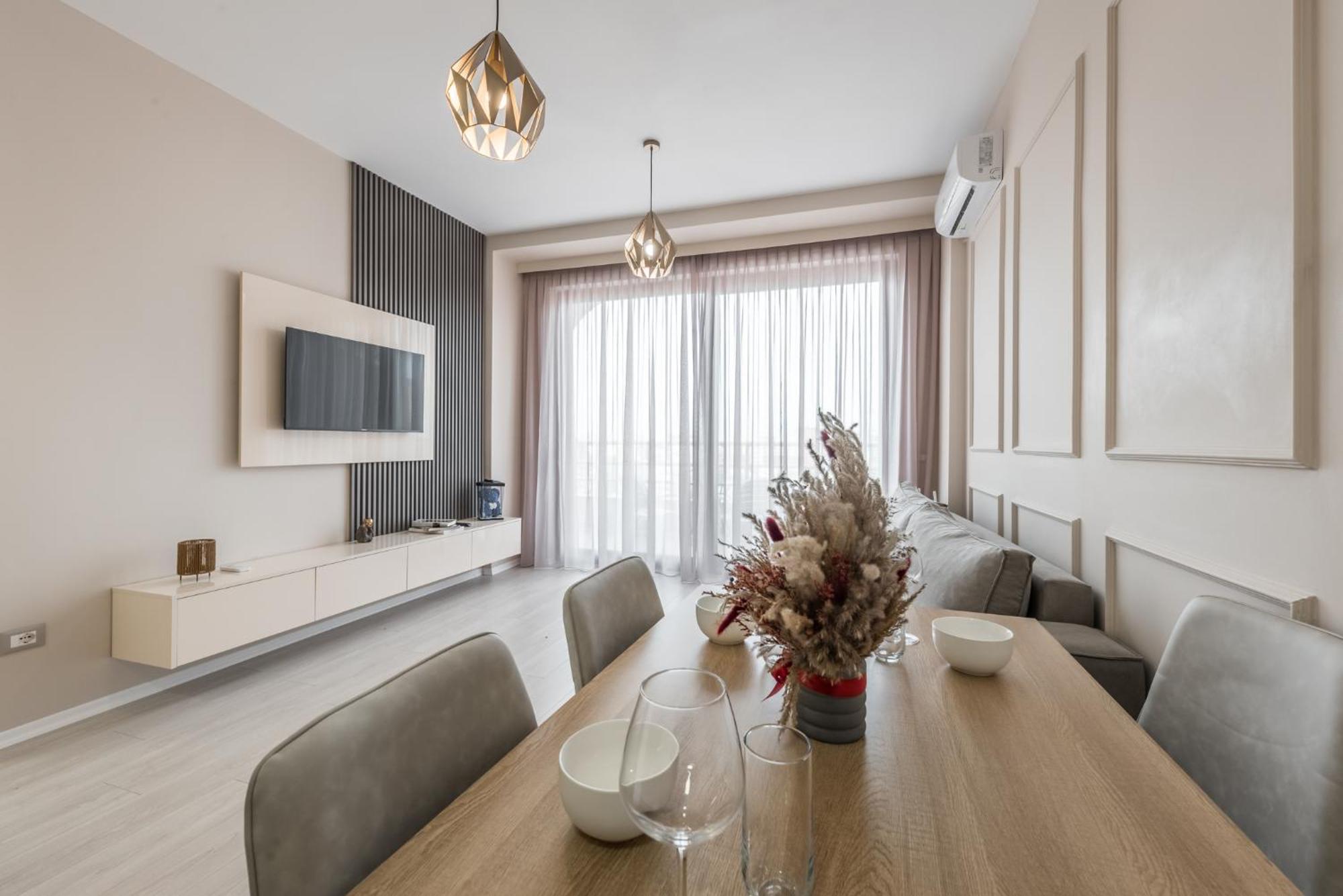 Luxurious Panoramic Tirana